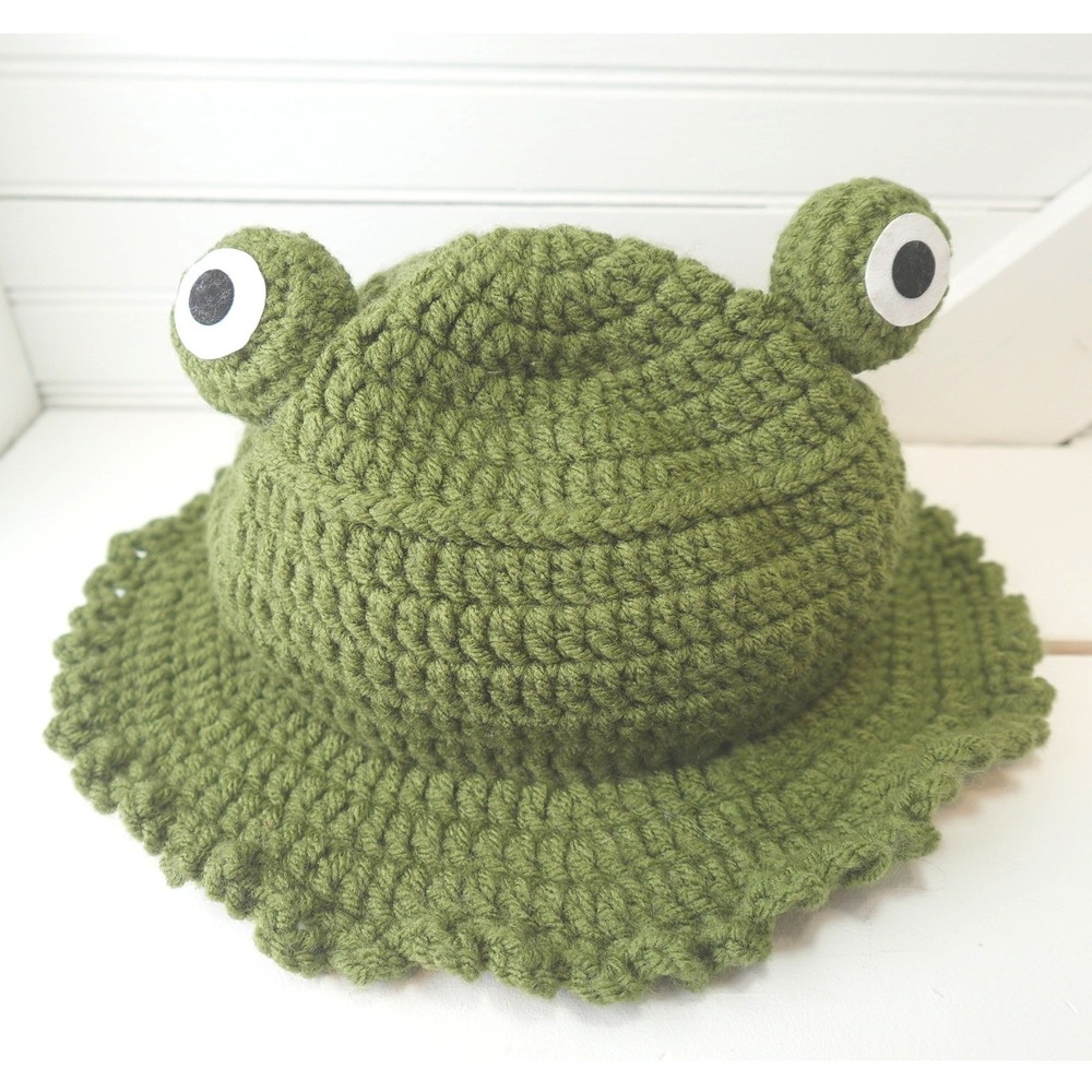 Crochet Frog Beanie Hat Adult Size Handmade Floppy Brim Googly Eyes 6.5 inch